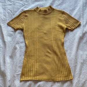 Women's Ribbed Mock Neck Short Sleeve Top in Mustard